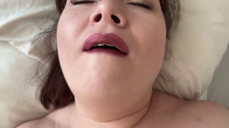 Roxanne Miller – Put a bun in Mommy